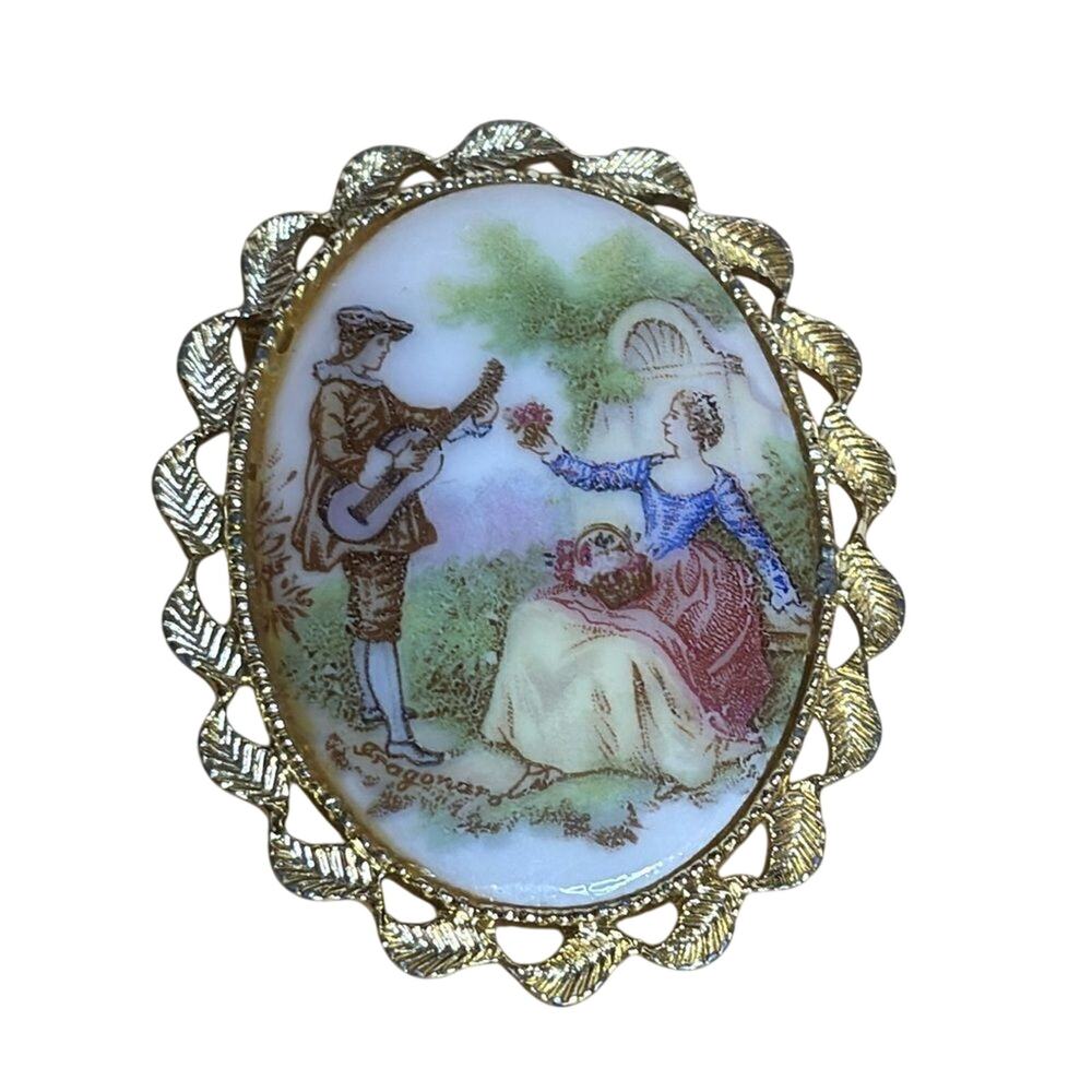 Vintage Porcelain Courting Scene Cameo Brooch Gold Tone Oval Pin